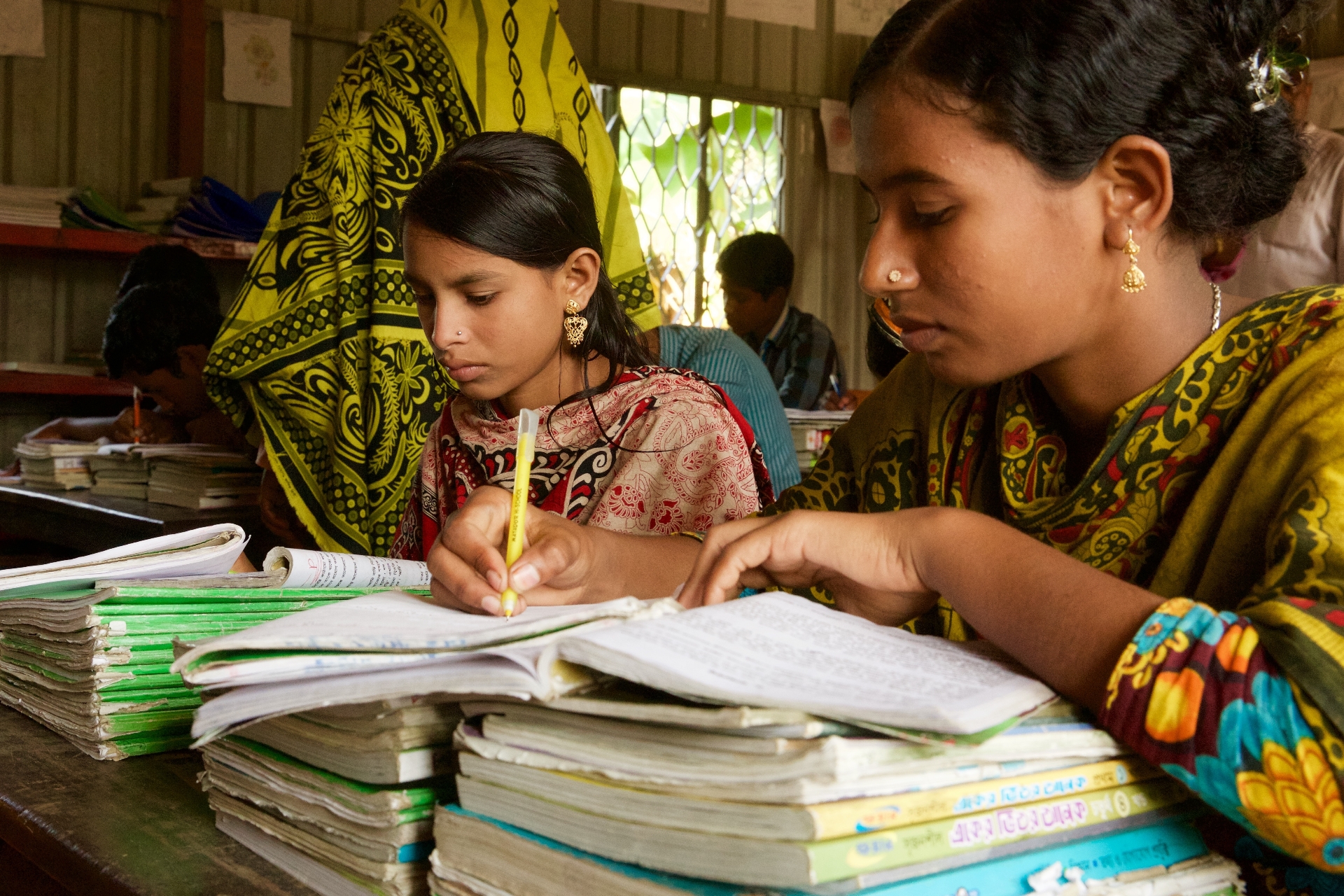 Give girls the change to attends secondary school